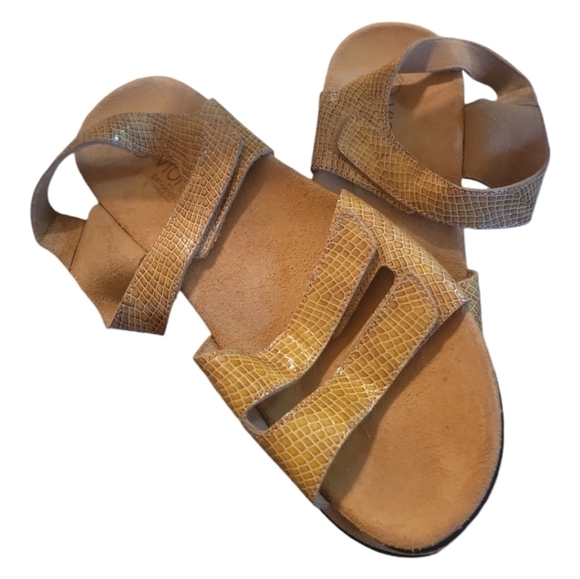 Vionic Valencia Tan Croc Embossed Velcro Closure Sandals  Sz 11 - Picture 2 of 9